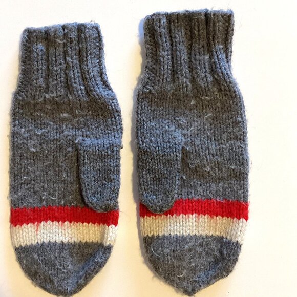 WindRiver Matching Knitted Beanie Hat + Gloves Set T-Max Heat Wool Alpaca Blend - Picture 6 of 8